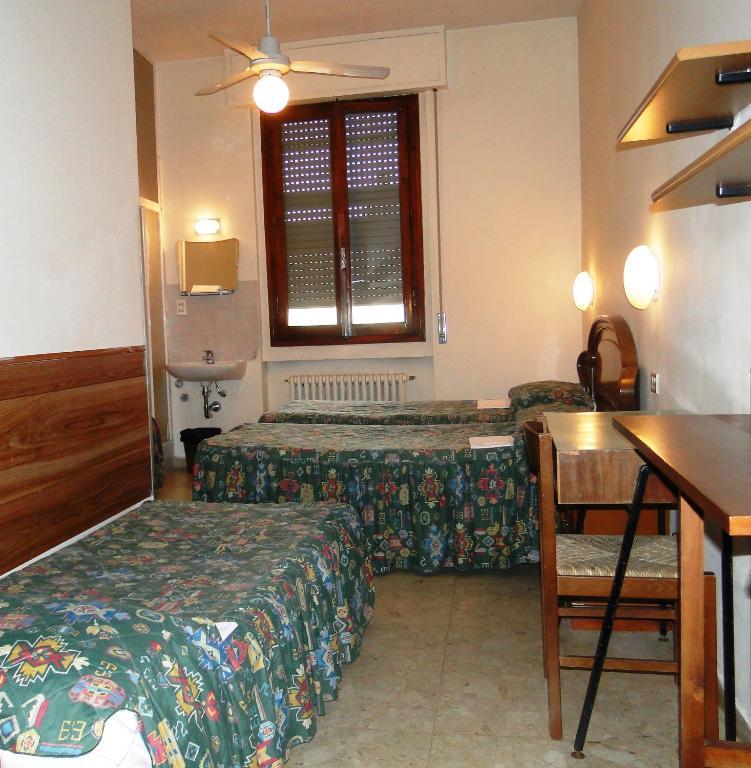Hotel Ottaviani Florenz Zimmer foto