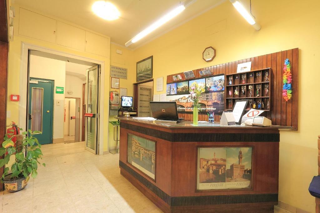 Hotel Ottaviani Florenz Exterior foto