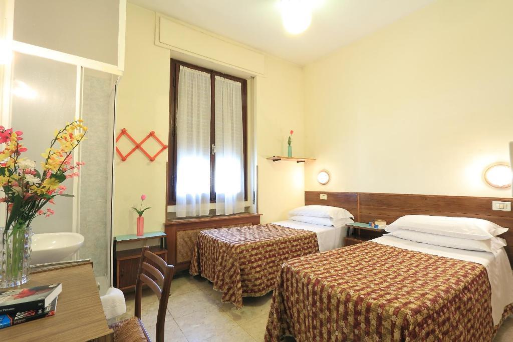 Hotel Ottaviani Florenz Exterior foto
